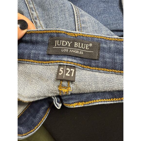 Judy Blue Jeans Women's 5/27 Relaxed Cropped - Picture 4 of 7